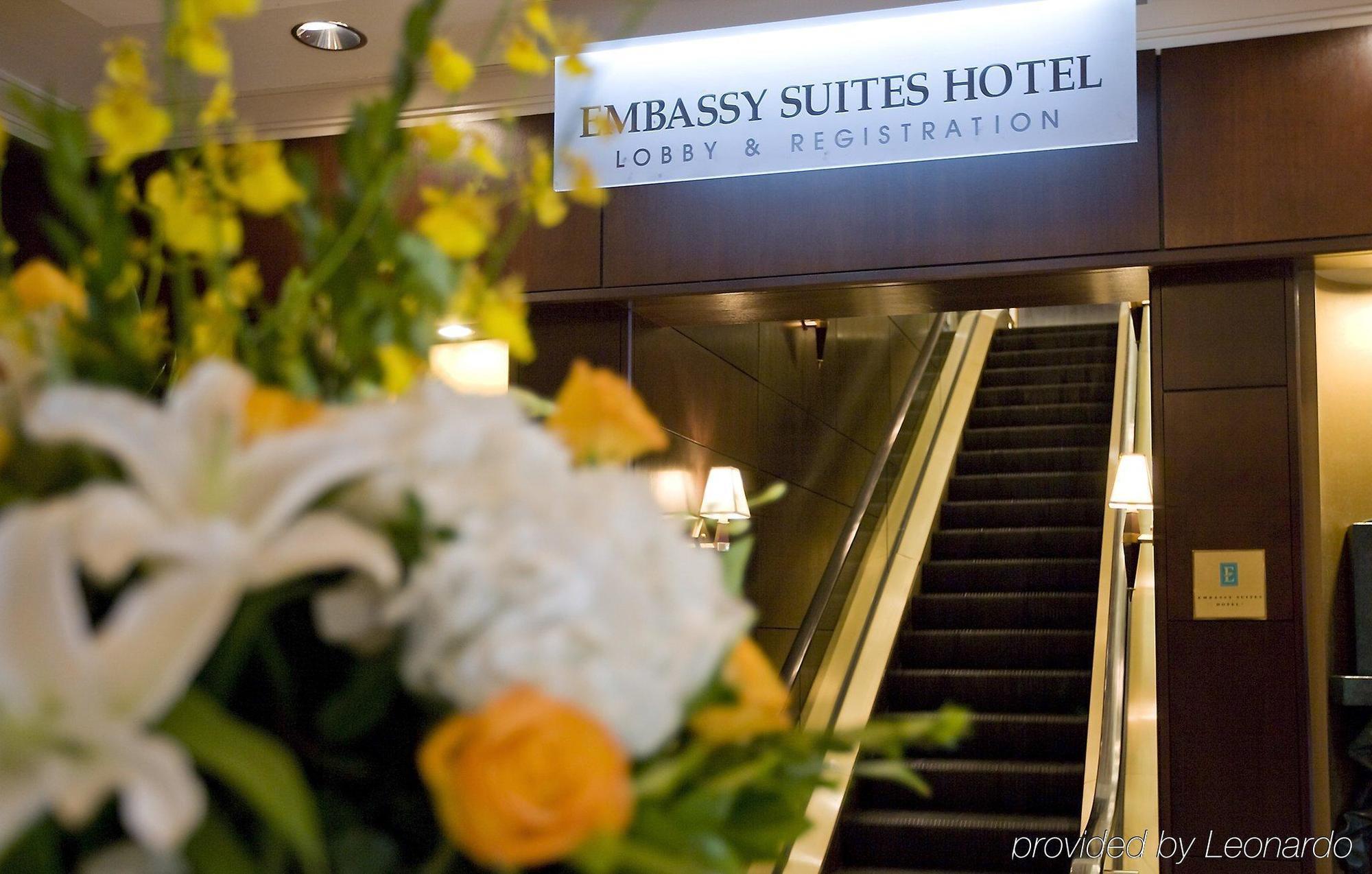 Embassy Suites By Hilton Washington Dc Chevy Chase Pavilion Interior photo